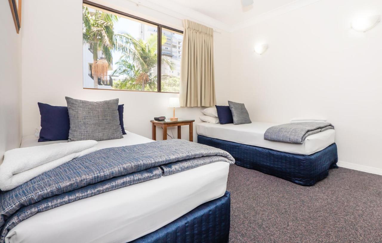 Burleigh On The Beach Gold Coast Exterior photo