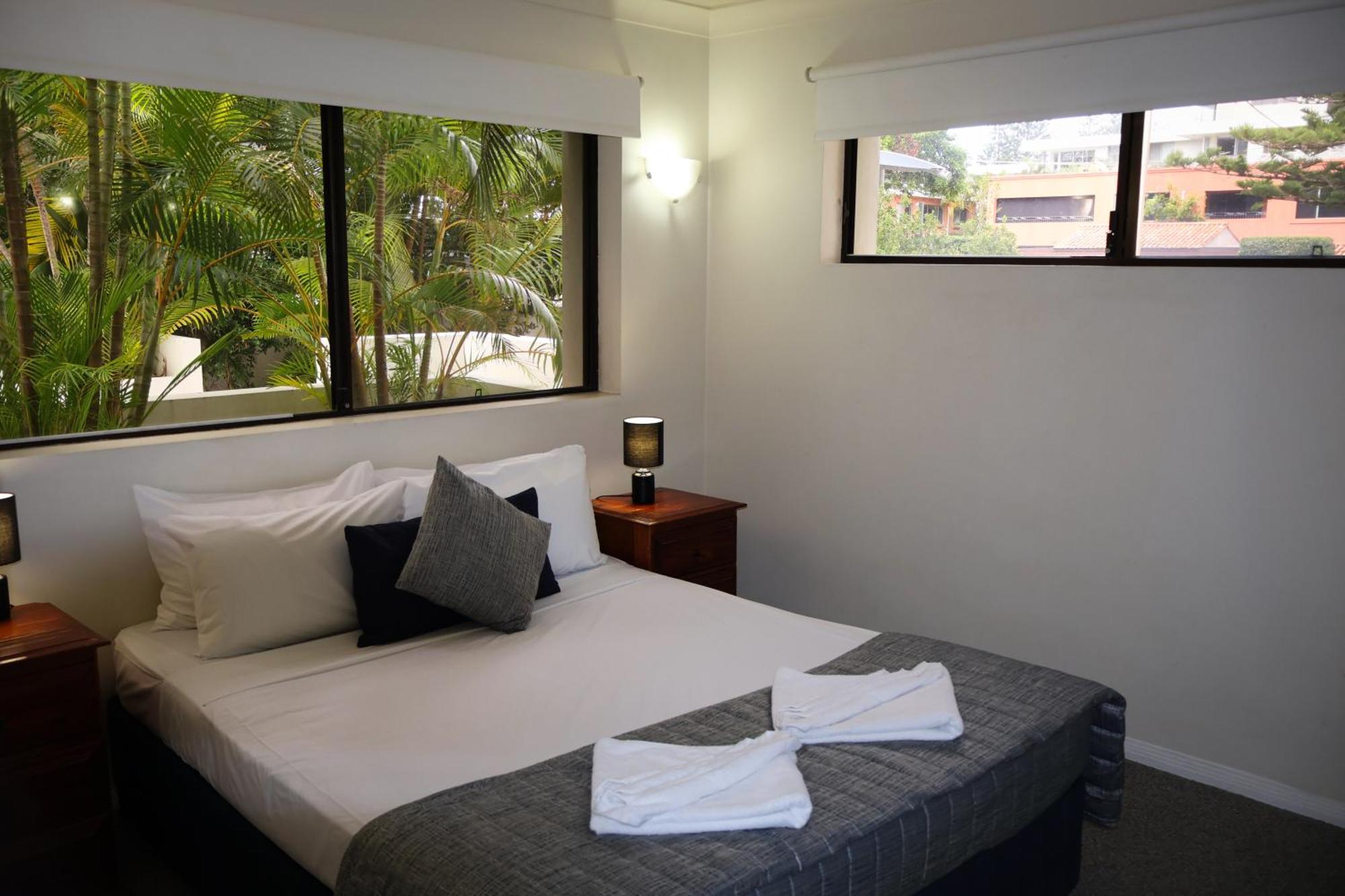 Burleigh On The Beach Gold Coast Exterior photo